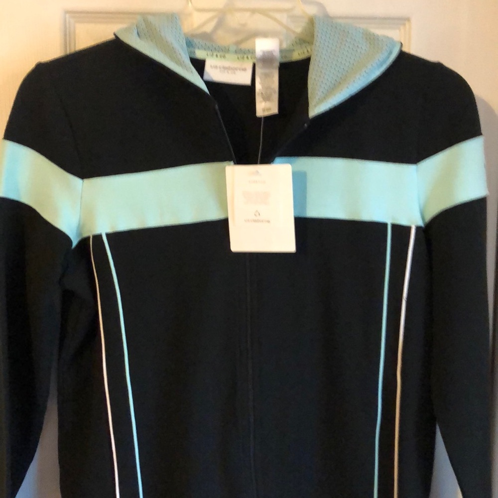 Liz Claiborne stretch jacket size s NWT warm